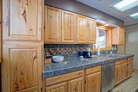 3-story craftsman log cabin for sale in Ridgway, Colorado - image 23