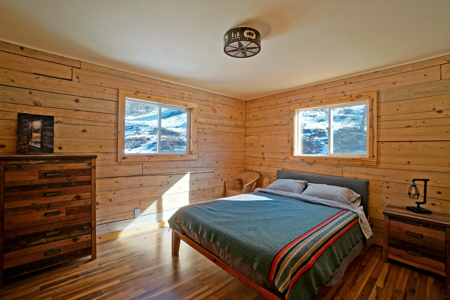 3-story craftsman log cabin for sale in Ridgway, Colorado - image 12
