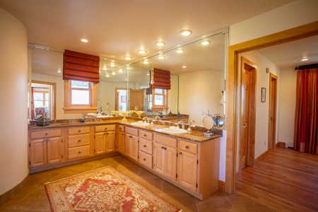 Ranch for Sale in Cotopaxi, Colorado.  170 acres. 4bdrm Home. - image 31