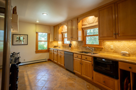 Ranch for Sale in Cotopaxi, Colorado.  170 acres. 4bdrm Home. - image 19