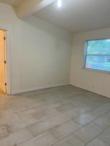 Prime Triplex in Davis, Oklahoma - image 7