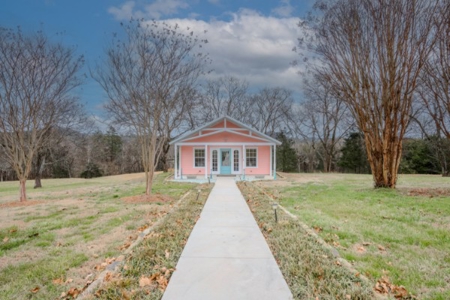 Secluded Farm For Sale In Ardmore, Tennessee - image 40
