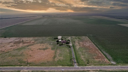 Discover your own private sanctuary in Nueces County TX - image 2