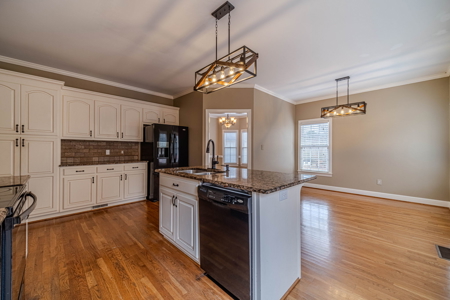 Cul-de-Sac Gem: 4BR w/ New HVAC, Roof, Private Yard + Basement - image 14