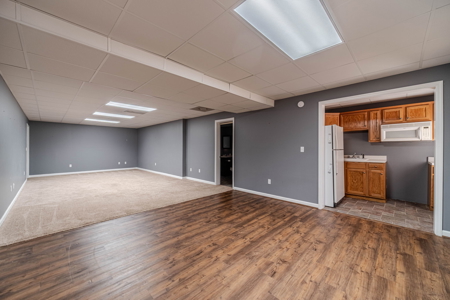 Cul-de-Sac Gem: 4BR w/ New HVAC, Roof, Private Yard + Basement - image 38