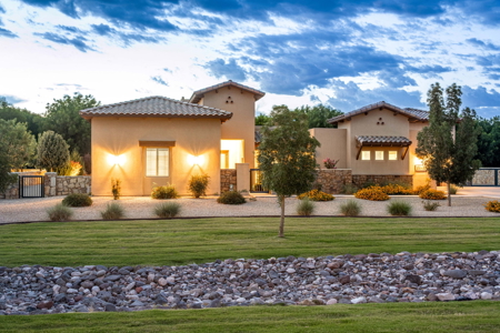 Custom Luxury Home for Sale on Large Lot in Las Cruces, NM - image 40
