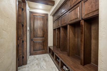 Custom Luxury Home for Sale on Large Lot in Las Cruces, NM - image 14