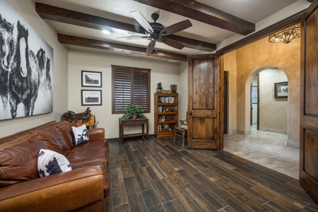 Custom Luxury Home for Sale on Large Lot in Las Cruces, NM - image 29