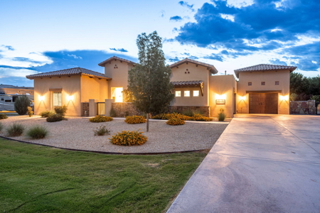 Custom Luxury Home for Sale on Large Lot in Las Cruces, NM - image 41
