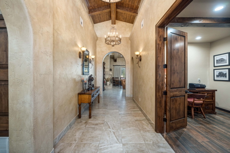 Custom Luxury Home for Sale on Large Lot in Las Cruces, NM - image 1