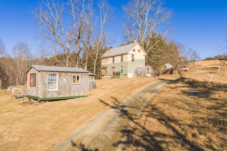 Modern Home for Sale in Floyd VA - image 49