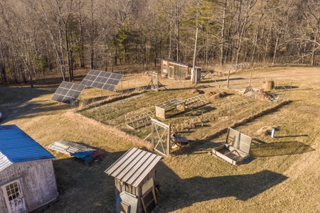 Modern Home for Sale in Floyd VA - image 46