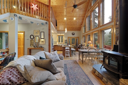 Spectacular Mountain Home for Sale Near Westcliffe, CO - image 3