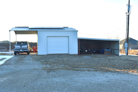 Beautiful Country Home on 2 Acres in Windthorst TX for Sale - image 6