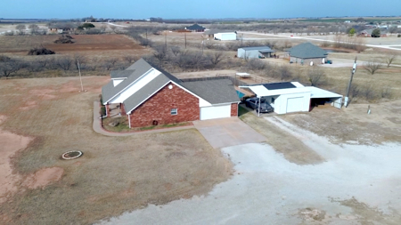 Beautiful Country Home on 2 Acres in Windthorst TX for Sale - image 2