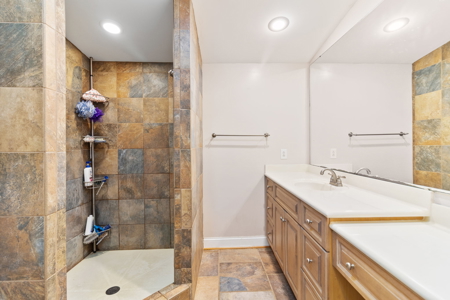 Chicken Farm 66.35 Acres 4 House fARM - image 23