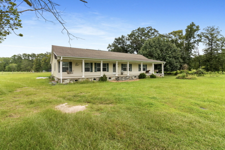 Chicken Farm 66.35 Acres 4 House fARM - image 11