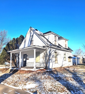 Cozy Albia Iowa Move In Ready Home For Sale - image 3