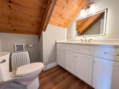 Chalet on 192 Acres with Stunning Mountain and Water Views - image 26