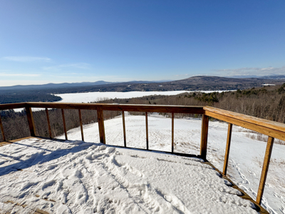 Chalet on 192 Acres with Stunning Mountain and Water Views - image 7