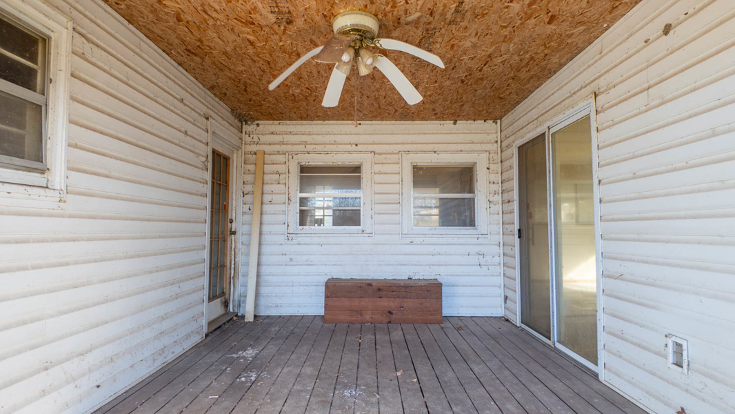 No Caption