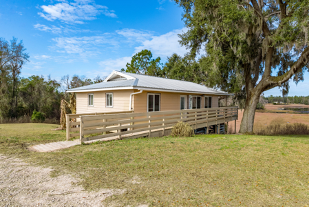 Lakefront Home for Sale on 69.5 Acres in Live Oak, FL - image 5