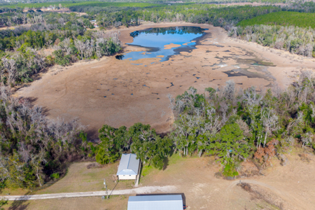 Lakefront Home for Sale on 69.5 Acres in Live Oak, FL - image 40