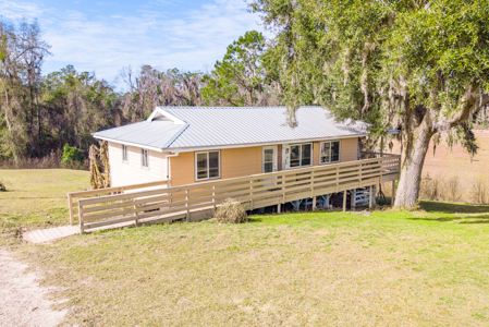 Lakefront Home for Sale on 69.5 Acres in Live Oak, FL - image 8