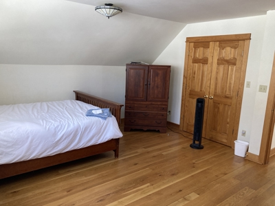 Beautiful 4 Bedroom Home With Private River Access - image 39