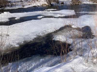 Beautiful 4 Bedroom Home With Private River Access - image 12