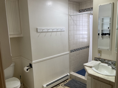 Beautiful 4 Bedroom Home With Private River Access - image 30