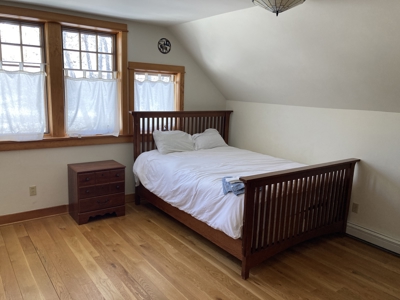 Beautiful 4 Bedroom Home With Private River Access - image 37