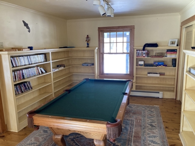 Beautiful 4 Bedroom Home With Private River Access - image 32