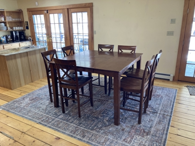 Beautiful 4 Bedroom Home With Private River Access - image 21