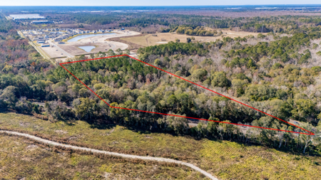 14± Acres of Prime Development Land for Sale in  NW Duval County - image 2