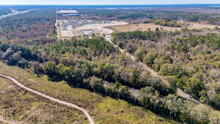 14± Acres of Prime Development Land for Sale in  NW Duval County - image 1