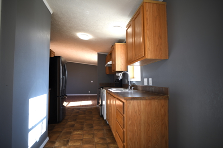 Country Retreat Near John Redmond Reservoir - image 32