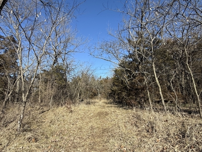 Country Retreat Near John Redmond Reservoir - image 19
