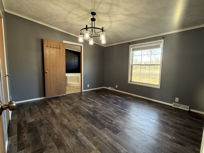 Country Retreat Near John Redmond Reservoir - image 3