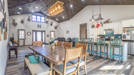 Country Home + Acreage in the Missouri Ozarks | West Plains - image 21