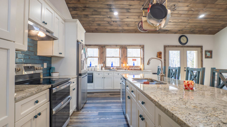 Country Home + Acreage in the Missouri Ozarks | West Plains - image 11