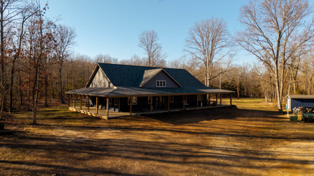 Country Home + Acreage in the Missouri Ozarks | West Plains - image 43