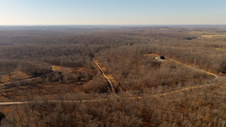 Country Home + Acreage in the Missouri Ozarks | West Plains - image 39