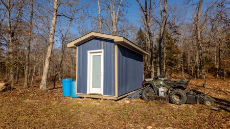 Country Home + Acreage in the Missouri Ozarks | West Plains - image 32