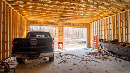 Country Home + Acreage in the Missouri Ozarks | West Plains - image 37