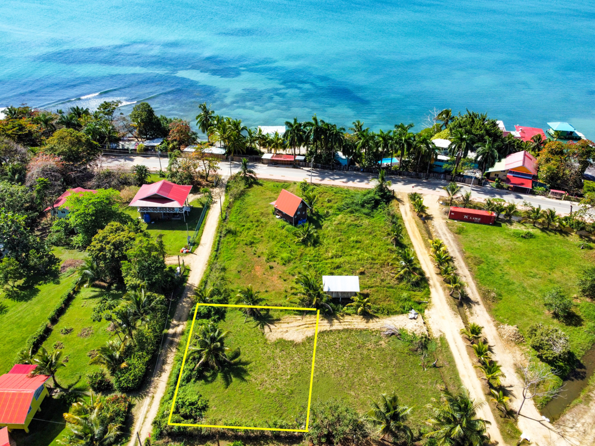 Grundstück in Big Creek, Isla Colón — 850 m², Baufertig - 2