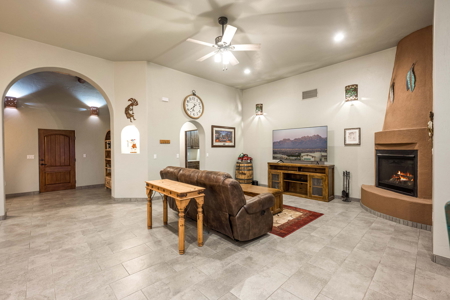 Luxury Home for Sale on a Corner Lot in Las Cruces, NM - image 7