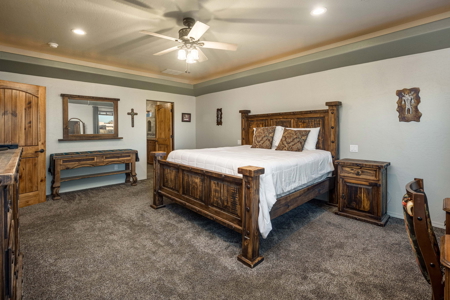 Luxury Home for Sale on a Corner Lot in Las Cruces, NM - image 17