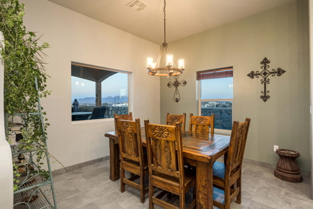 Luxury Home for Sale on a Corner Lot in Las Cruces, NM - image 14