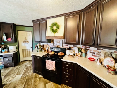 Country Home on Big Acreage in Marietta, Prentiss Co., MS - image 21